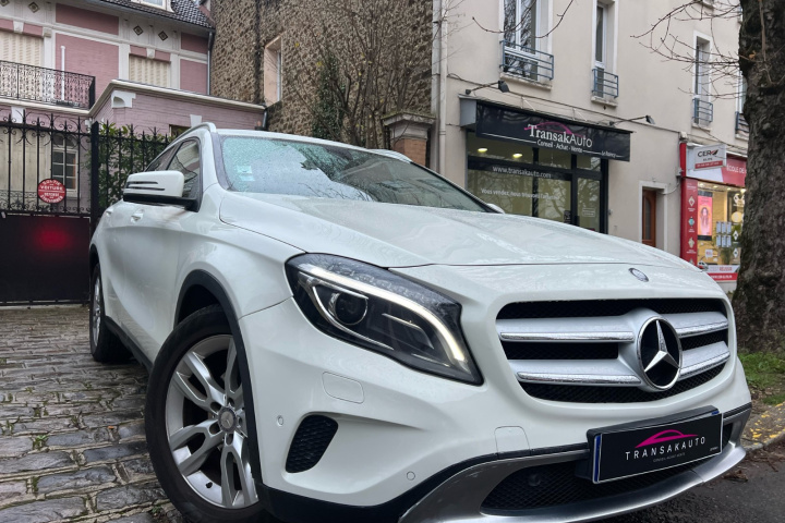 MERCEDES GLA