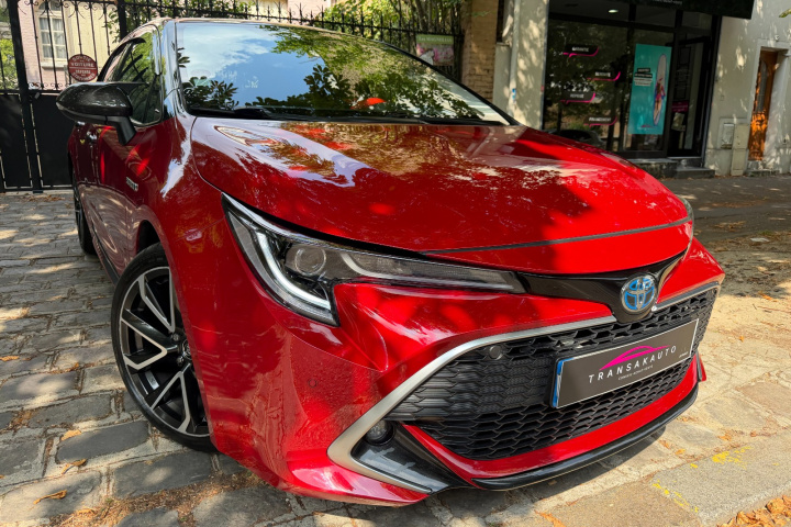 TOYOTA COROLLA HYBRIDE