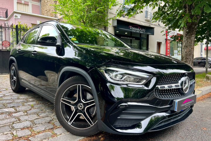 MERCEDES GLA