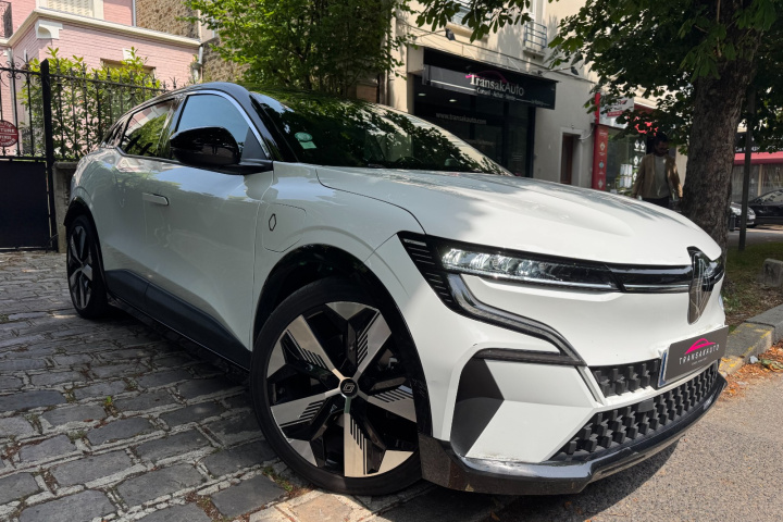 RENAULT MEGANE E-TECH