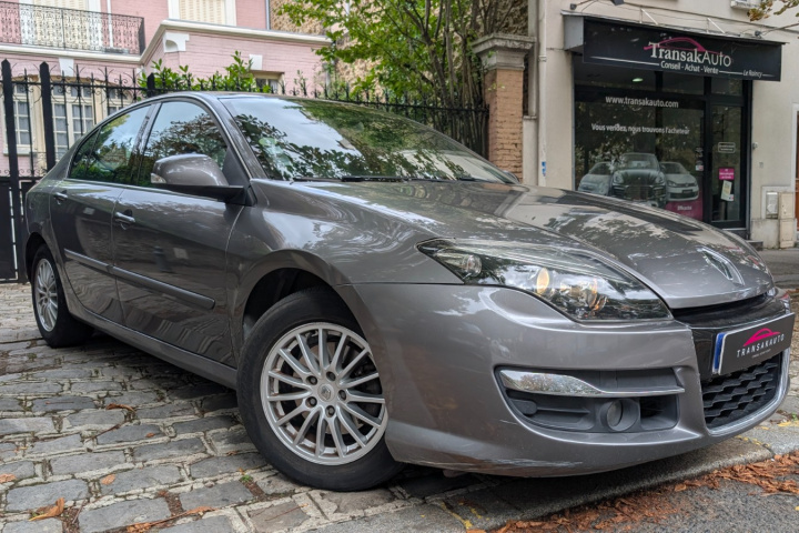 RENAULT LAGUNA